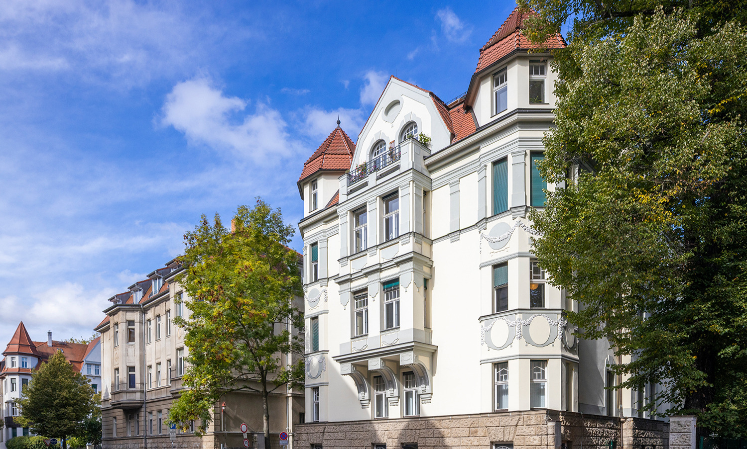 Bilck auf ein historischen Vonovia Gebäude in Leipzig