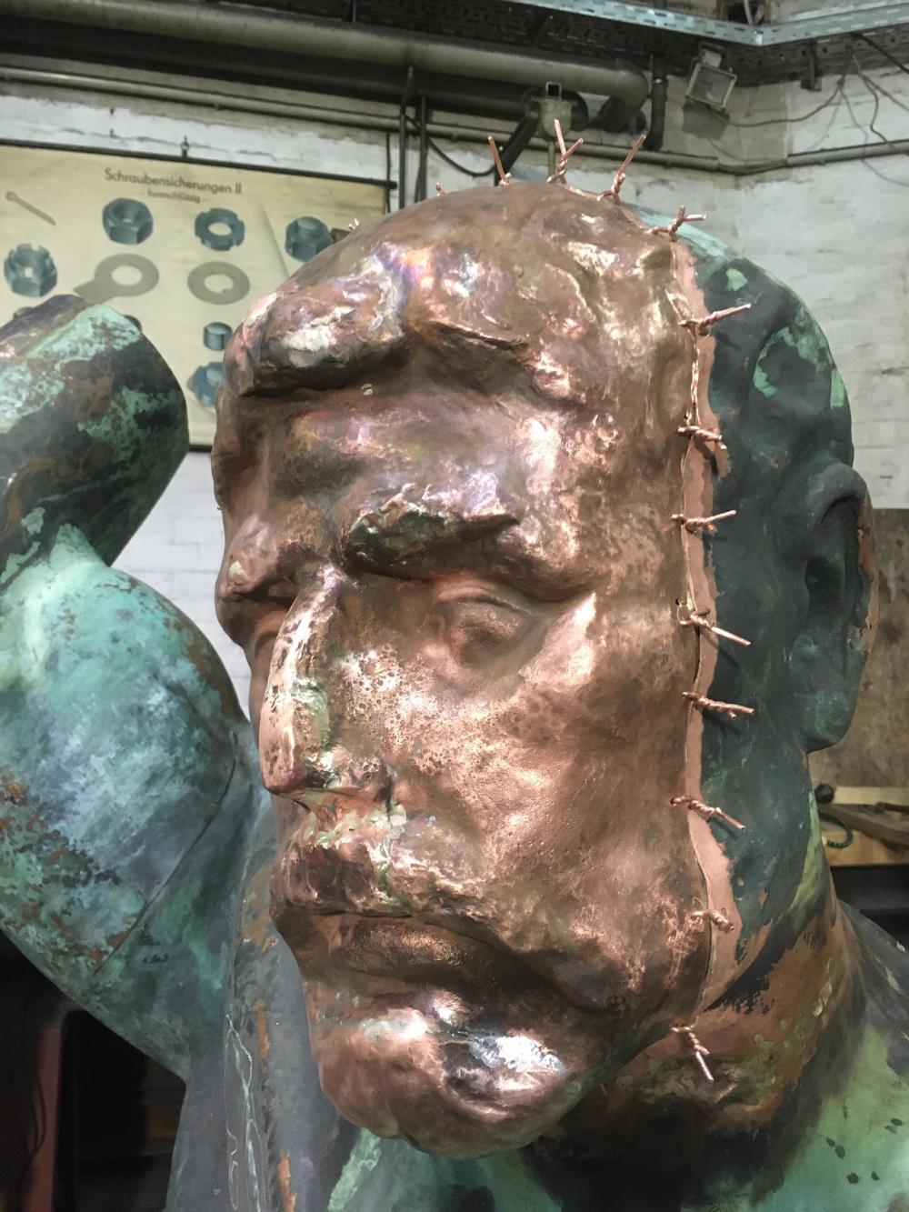 Close-up Atlas-Kopf Restaurierung