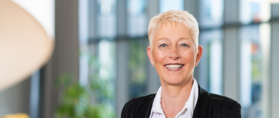 Portrait Pressesprecherin Bettina Benner